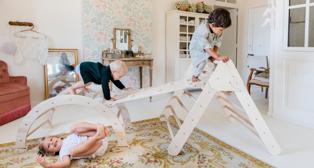 3 Activités Ludiques et Éducatives avec l’Arche d’Escalade Montessori : Bien Plus Qu’un Simple Jouet - Monti Family